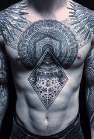 elementi geometrici tatuaggio ragazzi petto delicati disegni geometrici del tatuaggio
