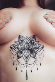 Дамски гърди секси група от ванилови татуировки снимки 50683-много секси вълна от женски татуировки на гърдите