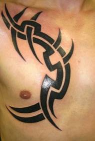 jednoduchý čierny kmeňový totem tetovanie na hrudi