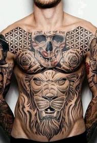 mage og bryst svart løve og bokstav tatoveringsmønster