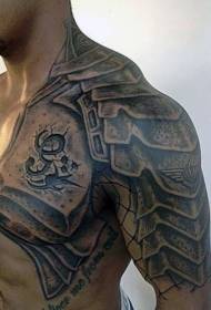 A metade dun misterioso patrón de tatuaje de armadura medieval en branco e negro