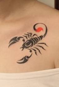 Uwekaji Tattoo wa Pua Mbichi