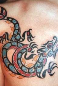 krūtinės spalvingas kinų drakono tatuiruotės modelis