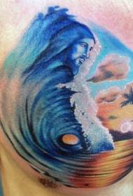 valovi boje prsa s portretima Isusa i otočnim tetovažama
