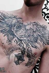 modello di tatuaggio di uomini europei e americani