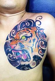 muške grudi zastrašujuće boje tigar Tattoo uzorak