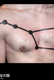 brusta planedo Linio tatuaje