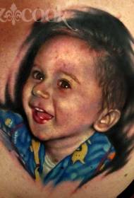грудь реалистичная улыбка мальчик портрет тату