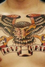 modello tatuaggio aquila lettera sul petto