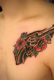 grudi musket Tattoo divlja kosa