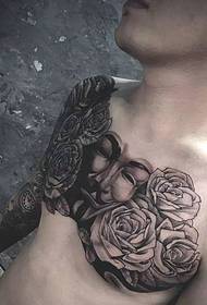 Men's chest full of handsome Personality Totem Tattoo Pattern