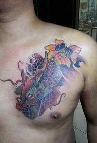 unha flor de loto cun patrón de tatuaxe de luras