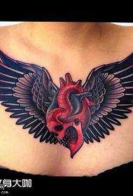 груди серце крило татуювання візерунок