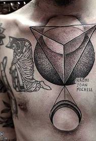modello del tatuaggio del petto dio quadrato