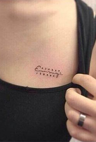 θηλυκό στήθος μικρό φρέσκο στυλ τατουάζ μοτίβο Daquan