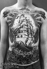 Modela Tattooê ya Chest Rose Boat