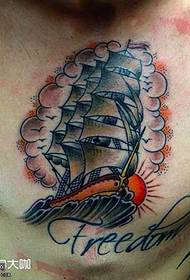 груди човен татуювання візерунок