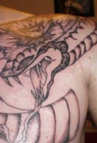 груди традиционални јапански змијски тетоважа узорак