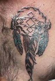 Індыйскі племянныя пярыны на грудзях татуіроўкі