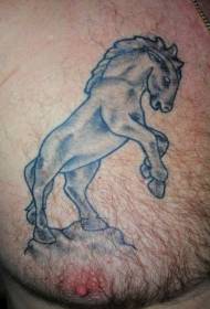 Узорак тетоваже коња на грудном кошу