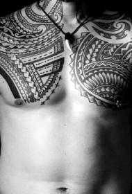 diverses parties de la poitrine et des bras totem motif de tatouage décoratif chute