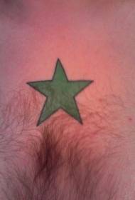 patrón de tatuaje de estrella verde en el pecho