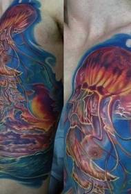 vrlo realističan uzorak tetovaža prsa u boji mora