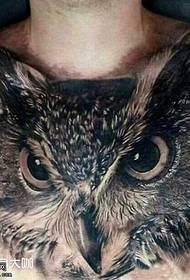 გულმკერდის owl Tattoo ნიმუში