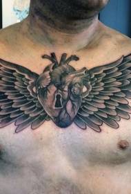 brystet original design hjerte og vinger tatoveringsmønster