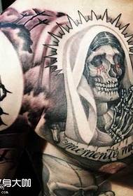 borste van die Tattoo-patroon van Virginskull