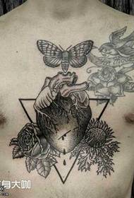Груди серце татуювання візерунок