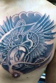 busull gjoksi me model tatuazhi me litar krah