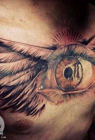 Brust realistische Augen Tattoo Muster
