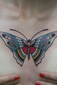 tatoveringsmønster for butterflyfarge i brystet gamle skolen