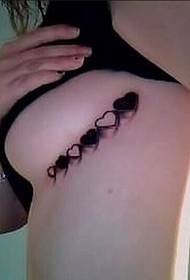 patrún tattoo croí taobh áilleacht cófra