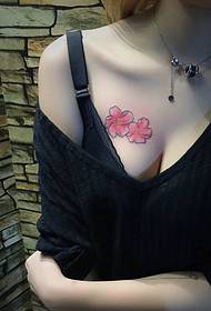 bryst lille frisk kirsebær tatovering billede sexet forførende