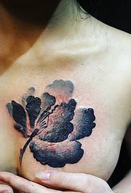 meztelen testvér papír mellkas tinta virág tetoválás nagyon nőies
