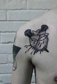 Maschera tatuaggio pugnale personalità petto maschile
