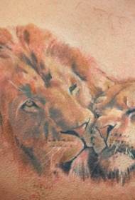modello di tatuaggio petto di madre e bambino leone colore