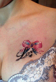 美胸プジョー弓と手紙のタトゥーパターン