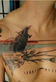 foto modello petto tatuaggio uccello spina stile speciale