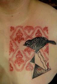 ženský hrudník speciální styl tetování tetování vzorek ptáka