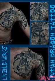 Brust Schal Wolf Kopf Tattoo Muster Bild