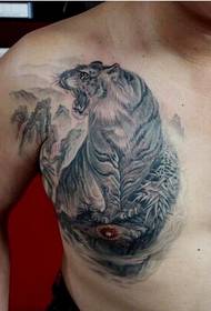 pojkar bröst personlighet dominerande tiger tatuering