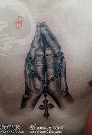 zwee-Hand Tattoo Muster op der Këscht