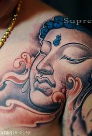 tatuaggio di Buddha maschile di u pettu