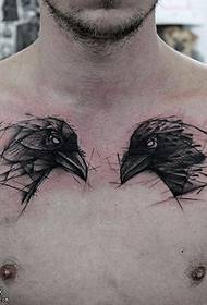 छातीमा ट्याट गरिएको दुई पक्षी टाटु डिजाइन