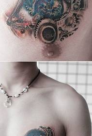 Kreative Brust europäischen und amerikanischen Stil Tattoo Bild