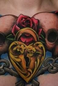 seksikäs nainen rinnassa muoti kallo tatuointi kuvio kuva