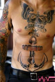 typ manlig dominera kronvingar ankare tatuering bild